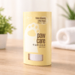 Baume pour pattes sur bois clair