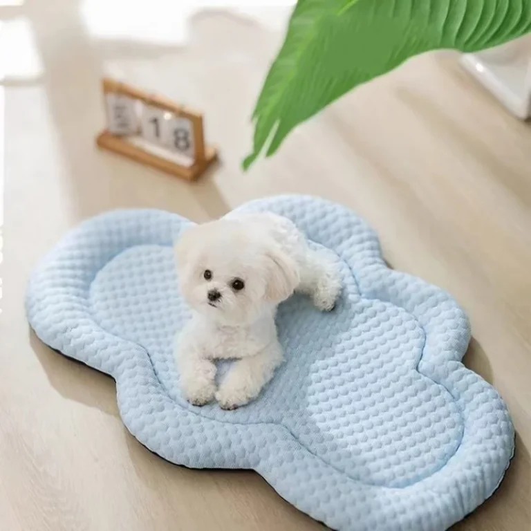 Polymères en forme de nuage pour animaux de compagnie, lit rafraîchissant d'été, coussin de glace, coussin de couchage pour chien, chiot, chenil pour animaux de compagnie, cool, bleu, qualité supérieure 1