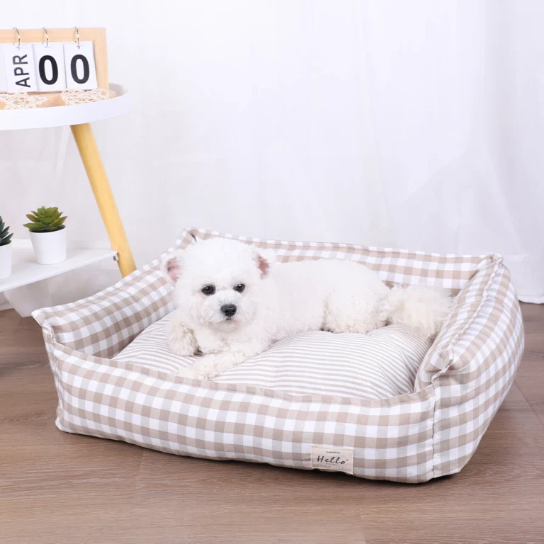 Lits et meubles chauds pour chiots et chats, lit pour petits chiens, accessoires pour animaux de compagnie, fournitures pour la maison, produits pour canapé 1