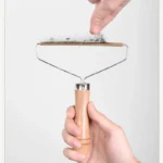 Brosse à poils d'animaux en laine pour animaux de compagnie, épilateur portable, peigne manuel pour chiens et chats 4
