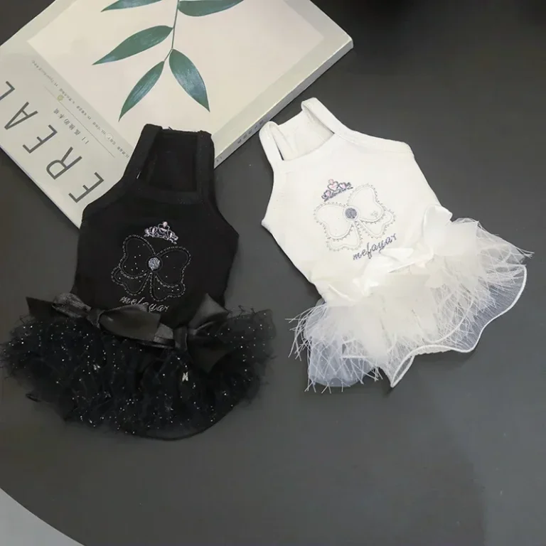 Jupes en pur coton pour chien, noir et blanc, mode Simple, imprimé nœud, nouvelle robe de princesse pour petit et moyen chien, caniche, vêtements pour animaux de compagnie, printemps 3