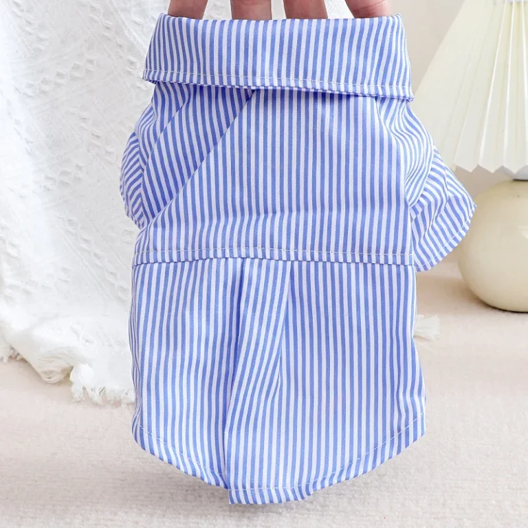 Vêtements pour chiens de compagnie chemises rayées à nœud papillon mince été bleu mode Chihuahua chemise à rayures pour petits chiens vêtements en gros 2