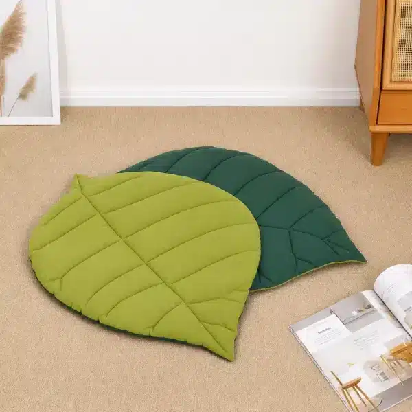Tapis feuille pour petit chien