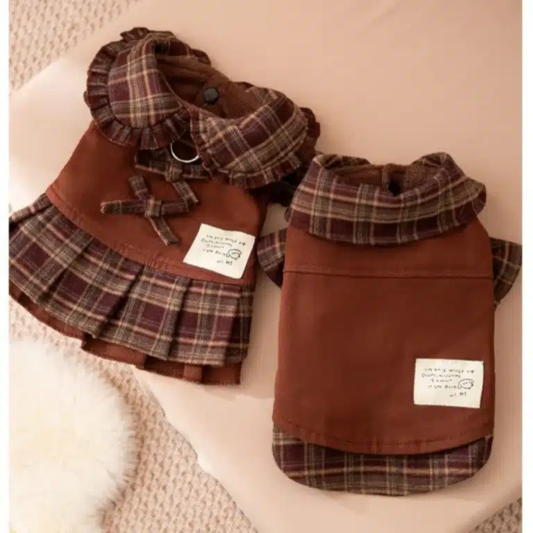 Tenue marron a carreaux petit chien 1