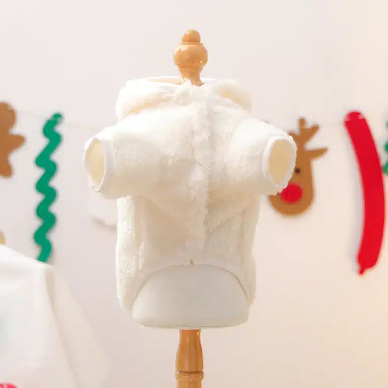 Pull à capuche neige pour petit chien 3