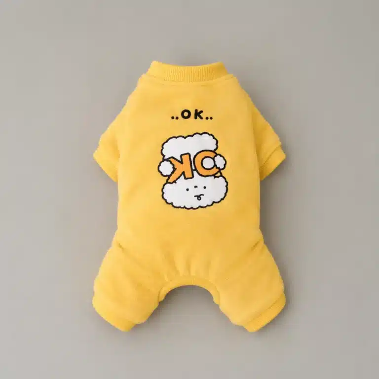 Pull à capuche avec crochet petit chien