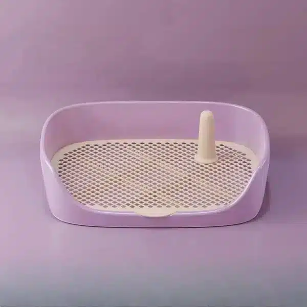 Litière pour petit chien sur terrasse violette 2