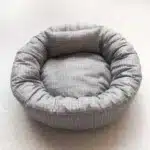 Coussin rond à carreaux pour chien 5