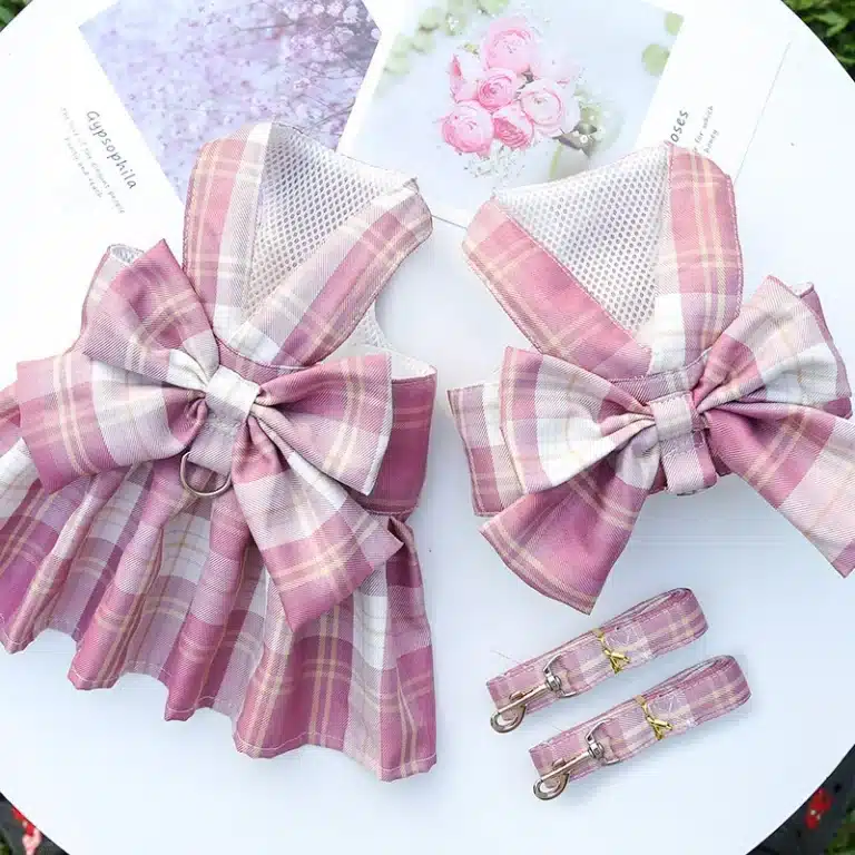 Harnais chihuahua carreaux rose et blanc + laisse 18