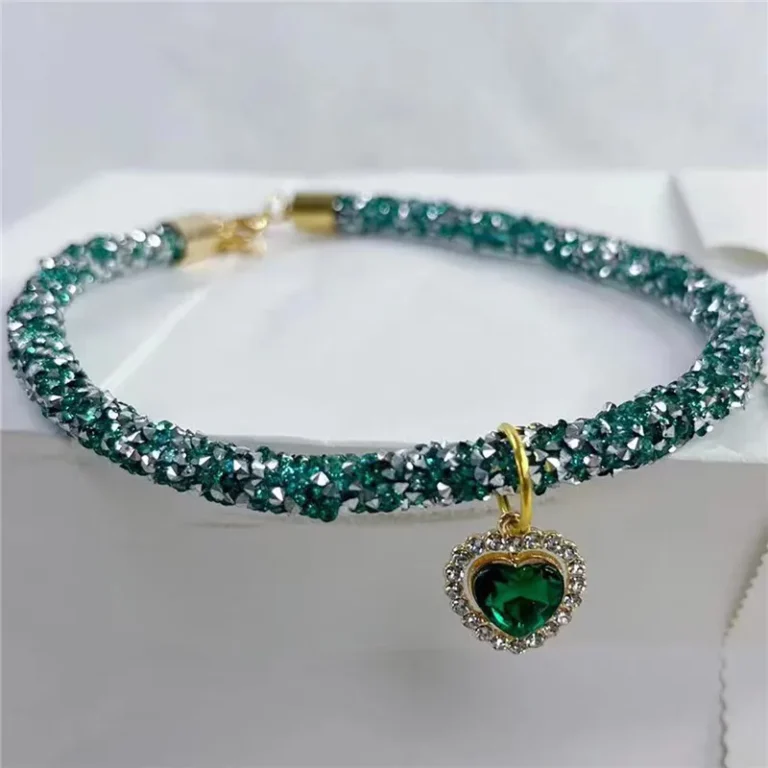 Collier en cristal chihuahua vert 7