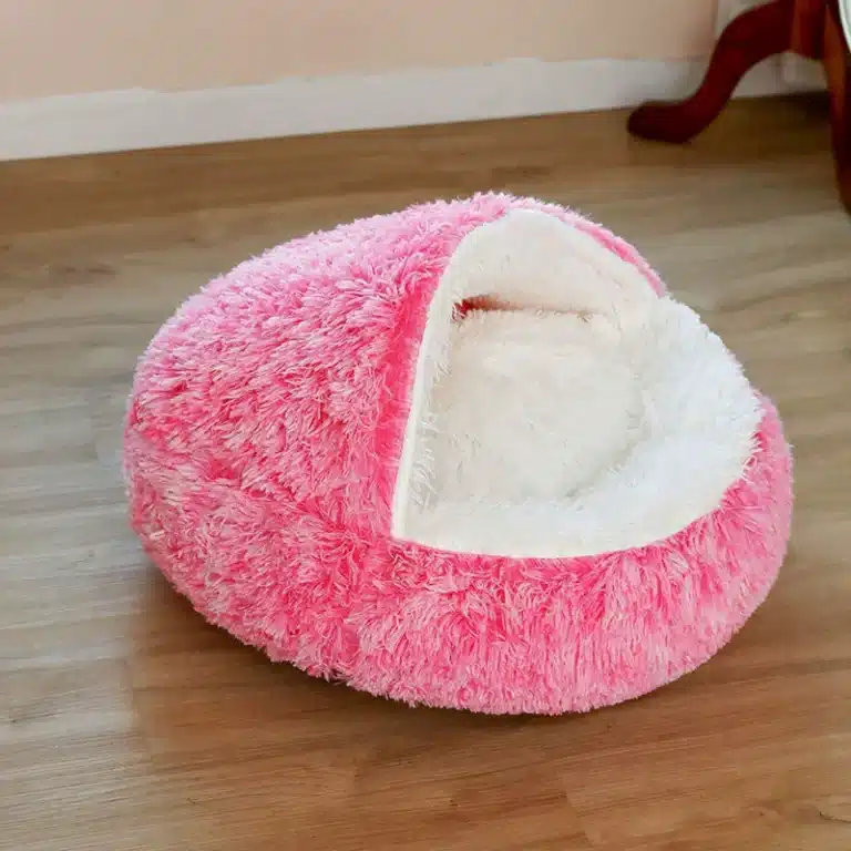 Panier igloo rose vif et blanc chien 3