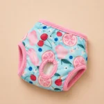 Couches cerise bleu et rose pour chienne
