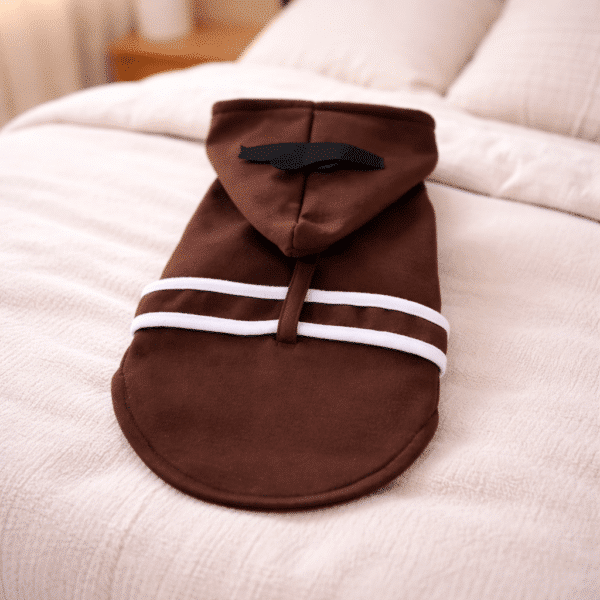 Pull marron avec ceinture petit chien