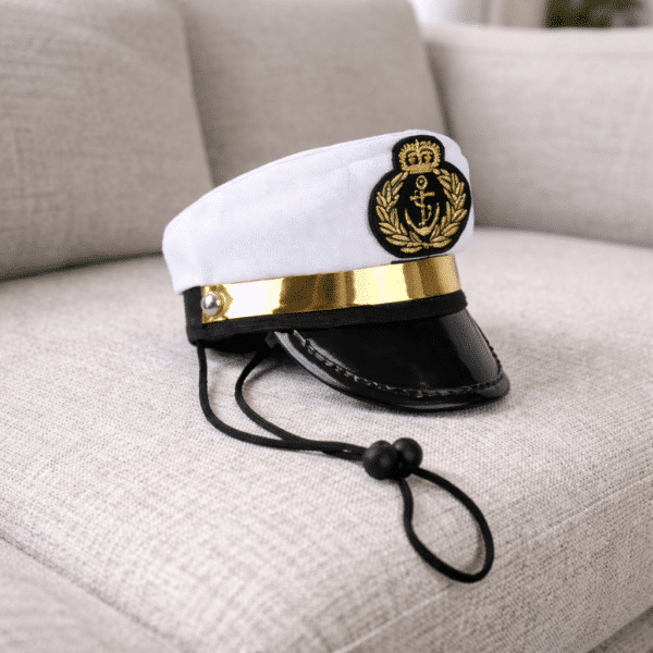 Casquette chihuahua capitaine navire
