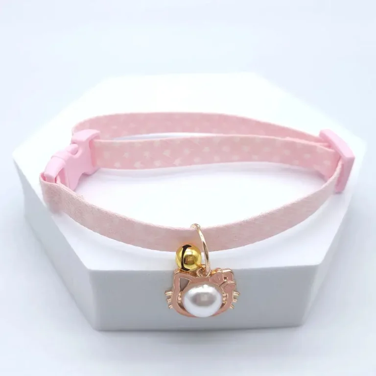 Collier chihuahua hello kitty