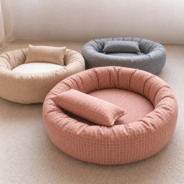 Coussin rond à carreaux pour chien