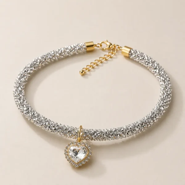 Collier en cuivre et zirconium  chihuahua argent