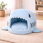 Lit de chien en forme de requin