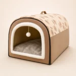 Niche avec jouet suspendu marron chien