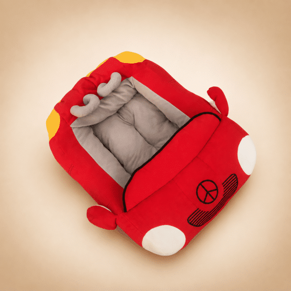 Niche voiture mercedes rouge chien