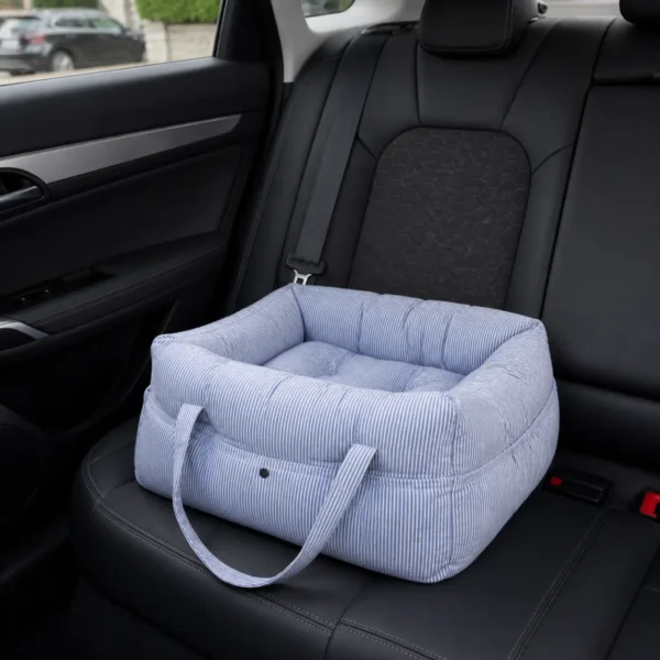 Siège de voiture chien rayé bleu et blanc