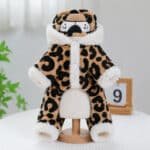 Combinaison en peluche imprimé léopard
