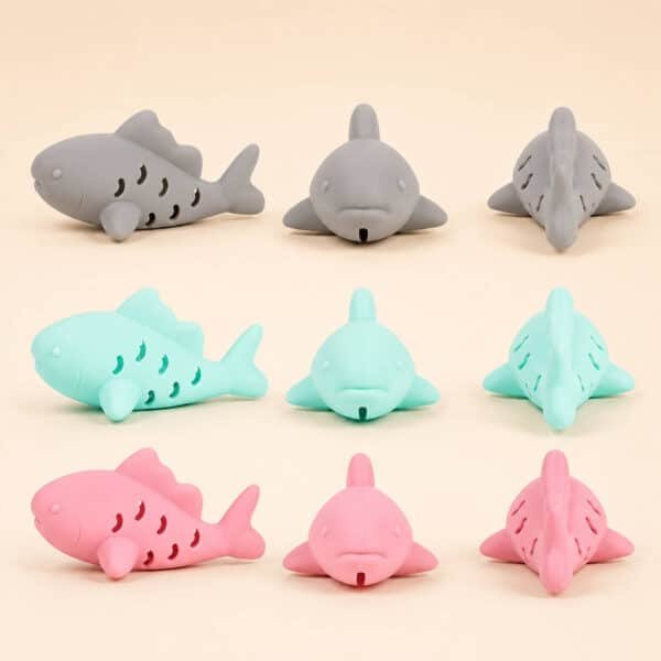 Jouet requin de fouille petit chien